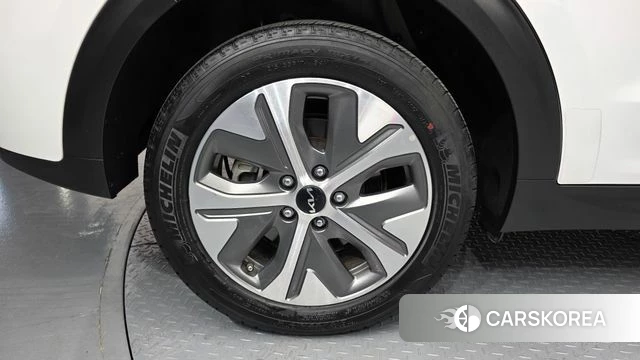 Kia Niro EV id 3904137 из Кореи 15