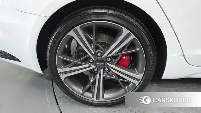 Genesis The New G70 id 3940469 из Кореи 15