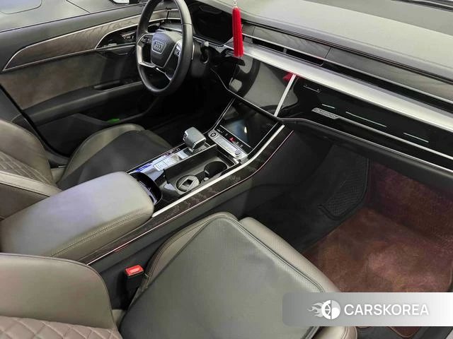Audi A8 2021 Черный из Китая, фото 5