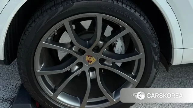 Porsche Cayenne (PO536) id 3095378 из Кореи 9