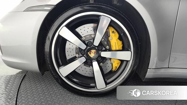 Porsche 911(992) id 3852234 из Кореи 15