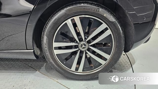 Mercedes-Benz A-Class W177 id 4651415 из Кореи 25