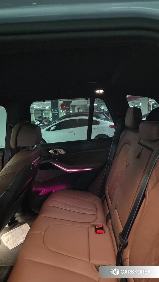 BMW X5 (G05) 2025 Светло-серебряный цвет из Кореи, фото 5