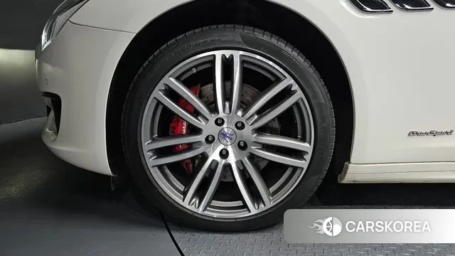 Maserati Quattroporte id 3123277 из Кореи 15