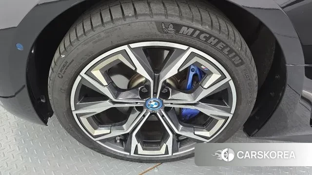 BMW i4 id 3058423 из Кореи 15