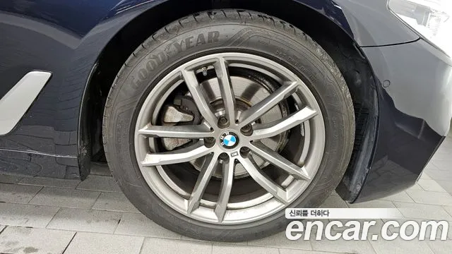 BMW 5 Series (G30) id 2850880 из Кореи 15