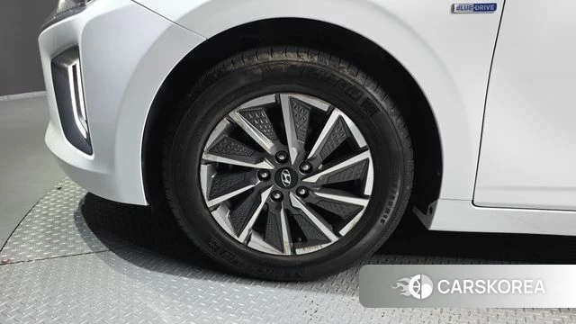 Hyundai The New Ionic Electric id 4849346 из Кореи 15