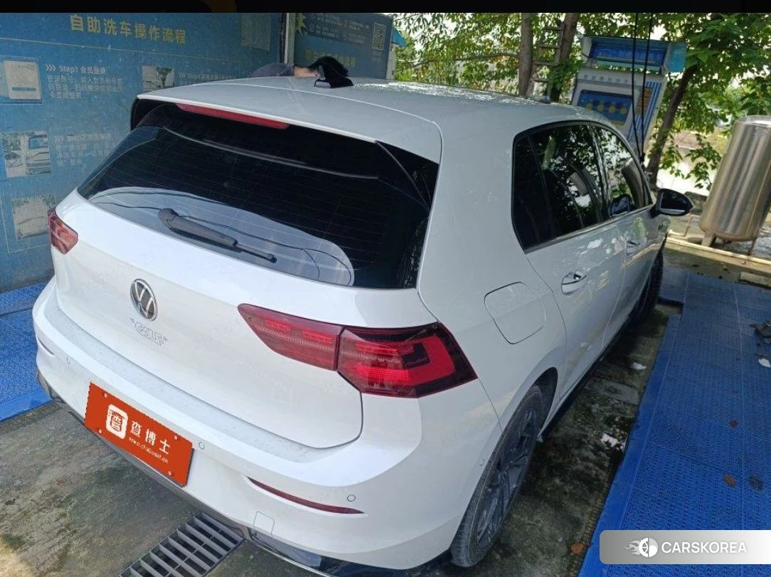 Volkswagen Golf 2022 Белый из Китая, фото 5