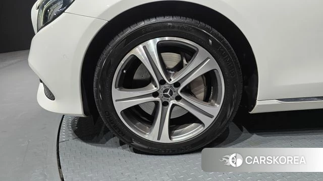 Mercedes-Benz E-Class W213 id 4672646 из Кореи 29