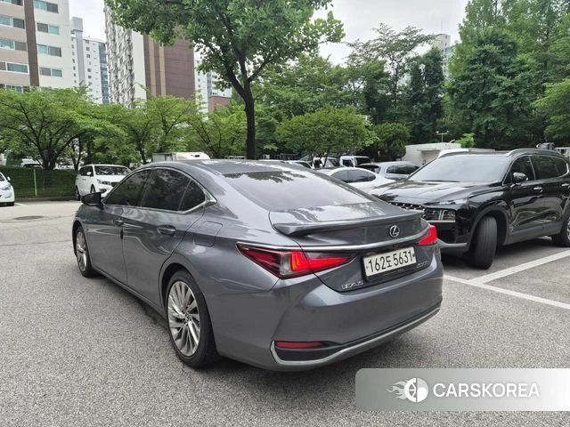 Lexus ES300h 7th generation 2020 Серый из Кореи, фото 5