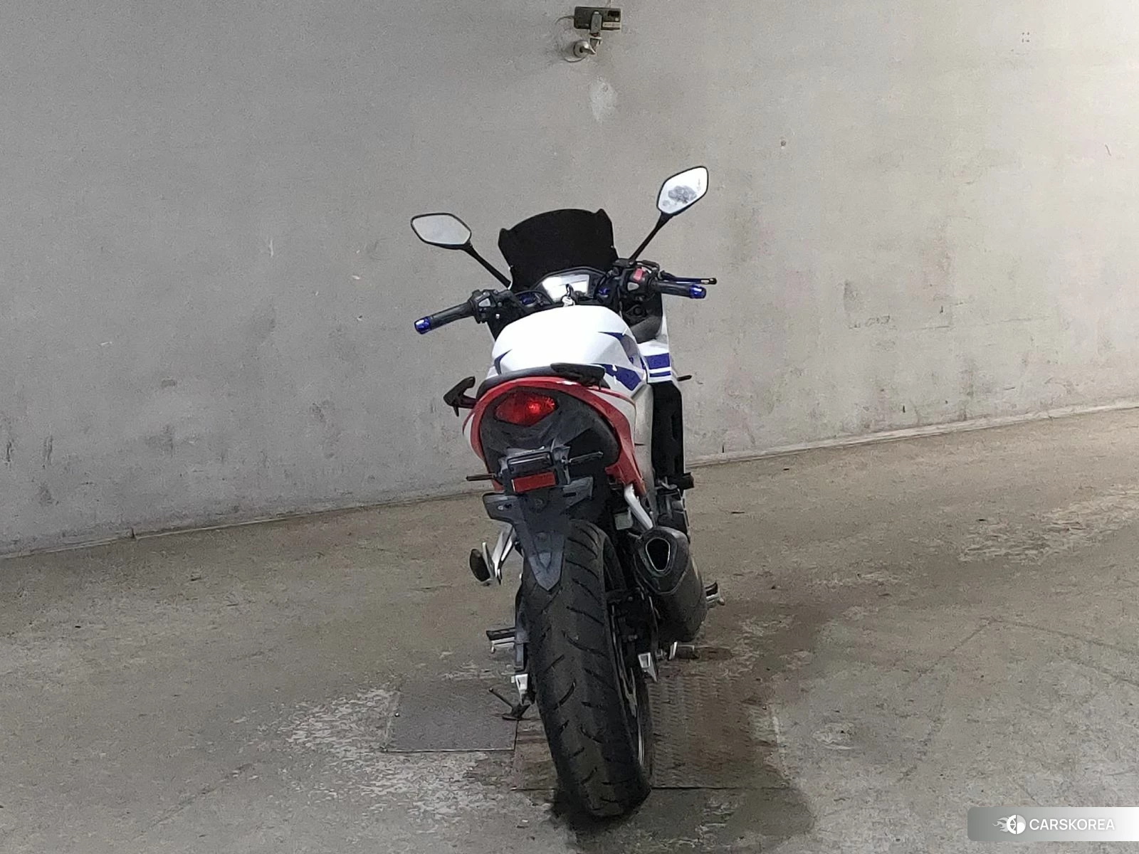 Проданный Honda CBR400R id 4192964 из Японии, фото 2