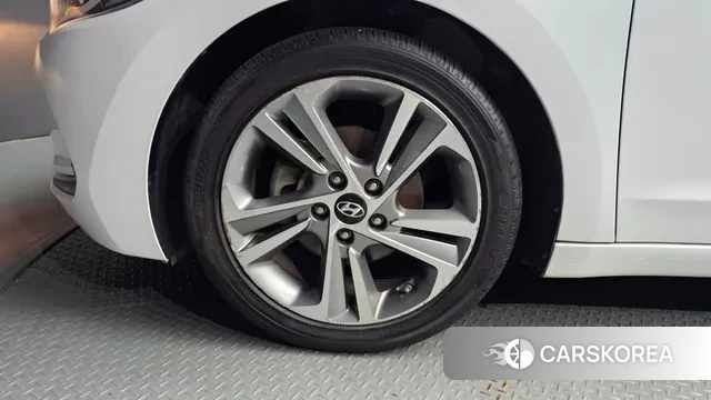 Hyundai Avante AD id 3000516 из Кореи 15