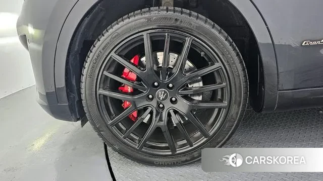 Maserati Levante id 3702854 из Кореи 15