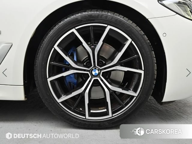 BMW 5 Series (G30) id 3898122 из Кореи 15