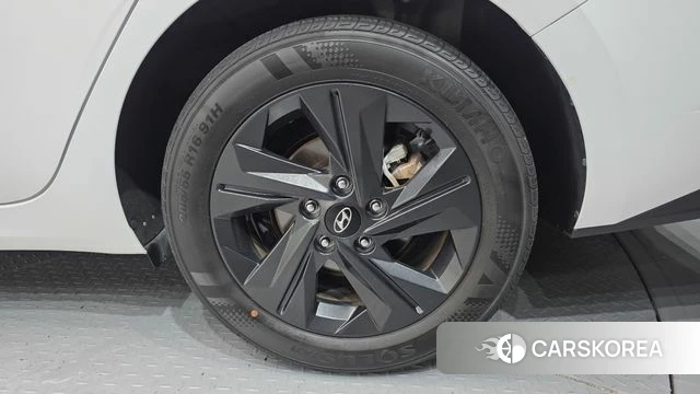Hyundai Avante (CN7) id 4550004 из Кореи 15