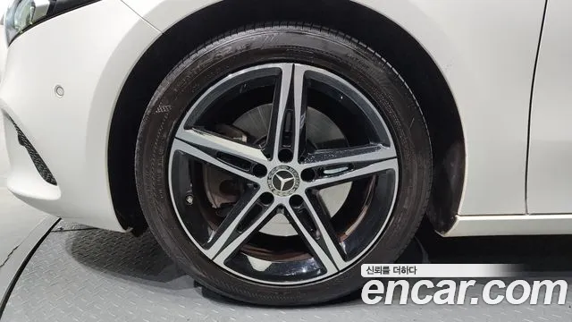 Mercedes-Benz A-Class W177 id 2405421 из Кореи 15
