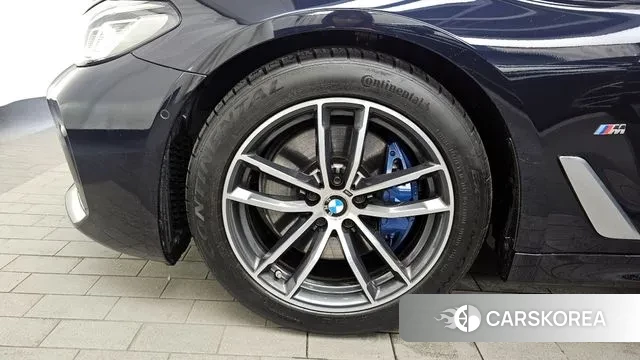 BMW 5 Series (G30) id 3488870 из Кореи 15