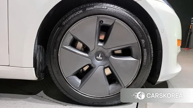 Tesla Model 3 id 3169809 из Кореи 15