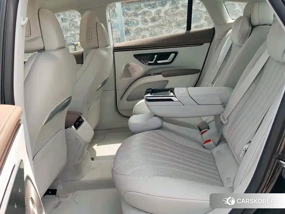 Mercedes-Benz EQS 2024 Silver/gray из Китая, фото 5