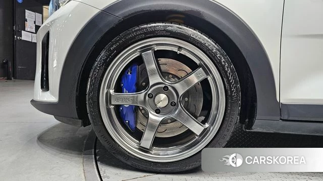 Kia Stonic id 3861262 из Кореи 15