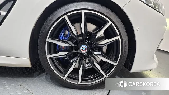 BMW 8 Series (G15) id 3620656 из Кореи 15