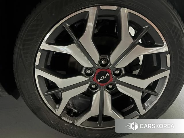 Kia Seltos id 4701902 из Кореи 14