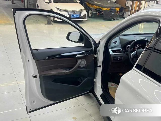 BMW X1 id 4278908 из Китая 20