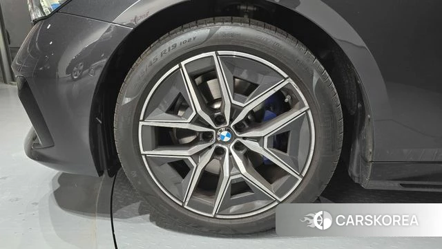 BMW 5 Series (G60) id 4200694 из Кореи 26