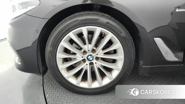 BMW 5 Series (G30) id 4551944 из Кореи 15
