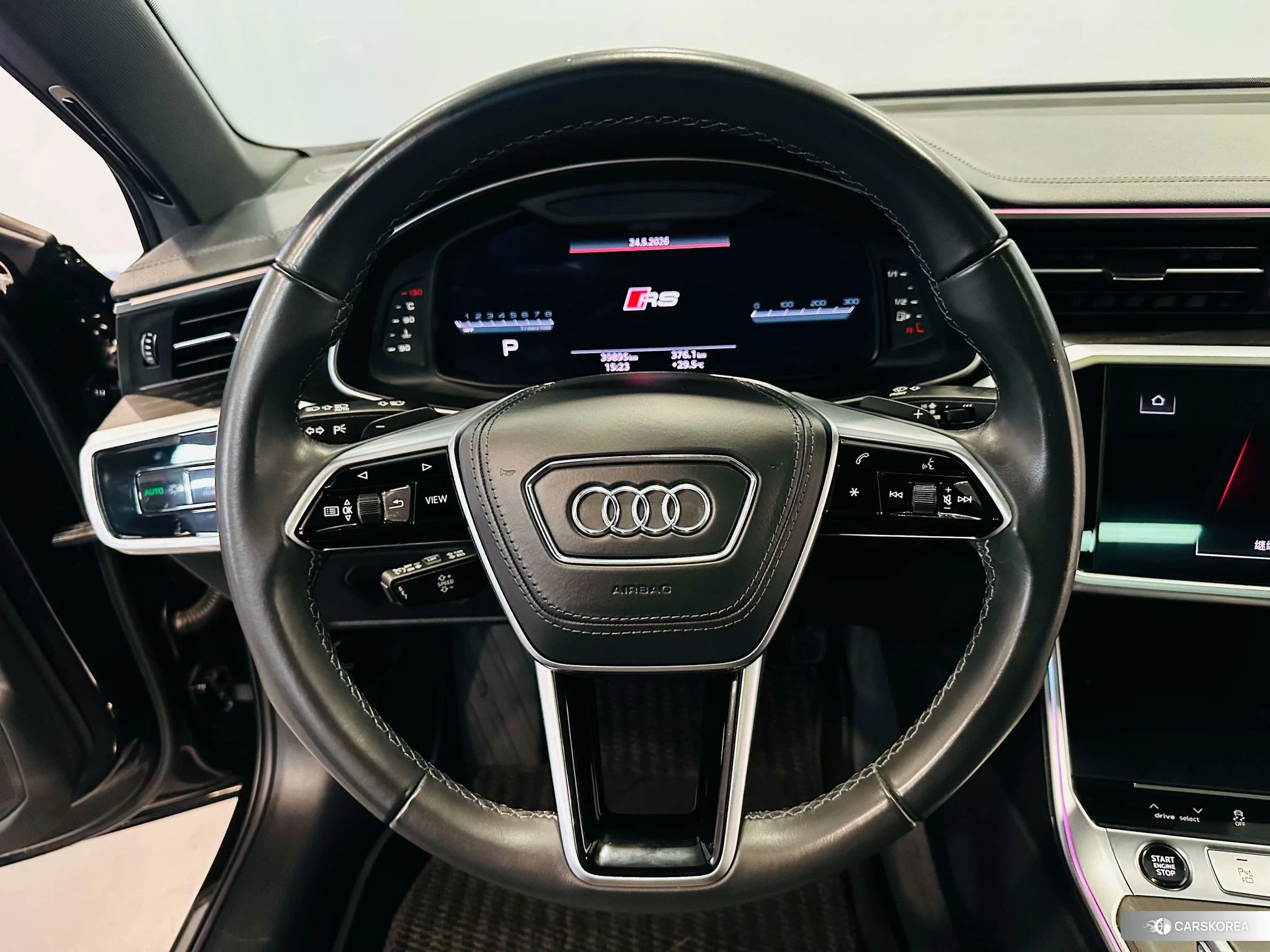 Audi A6L id 4455155 из Китая 10