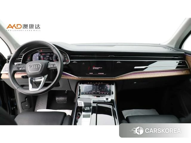 Audi Q7 2021 Черный из Китая, фото 5
