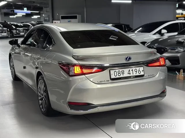 Lexus ES300h 7th generation id 3041497 из Кореи 14