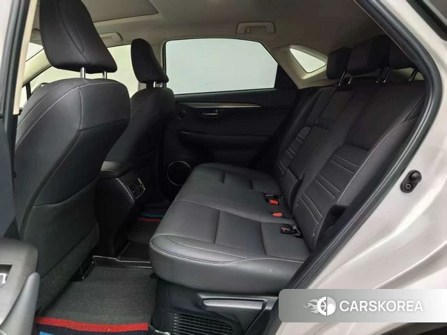 Lexus NX id 4264433 из Китая 12