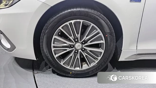 Hyundai Grandeur IG Hybrid id 3728662 из Кореи 15