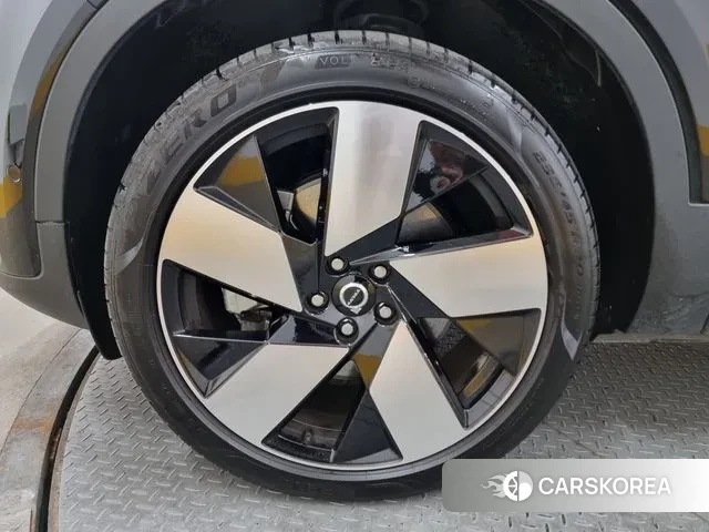 Volvo C40 Richards id 3555328 из Кореи 15