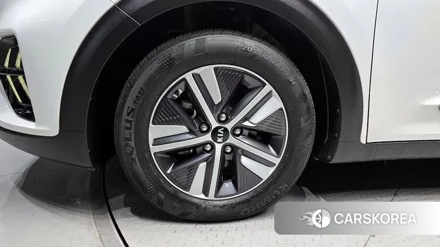 Kia The New Niro id 3535112 из Кореи 15