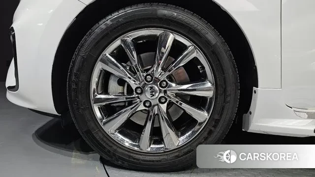 Kia The New Carnival id 3546910 из Кореи 15