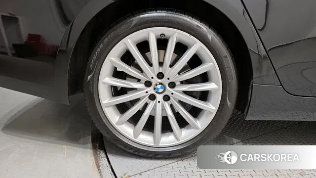 BMW 5 Series (G30) id 3053170 из Кореи 15