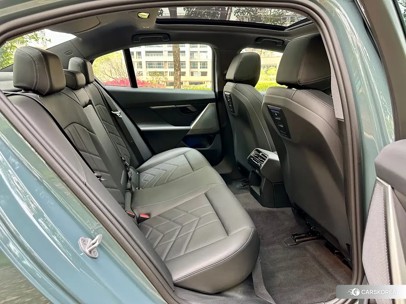BMW 5 series id 4547288 из Китая 21