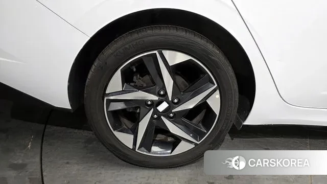 Hyundai Avante Hybrid (CN7) id 3242044 из Кореи 15