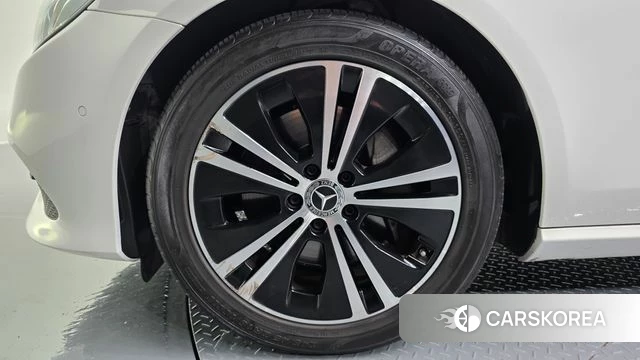 Mercedes-Benz E-Class W213 id 4651771 из Кореи 28