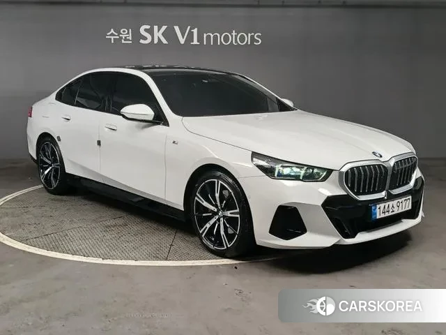 BMW 5 Series (G60) id 3410466 из Кореи 15