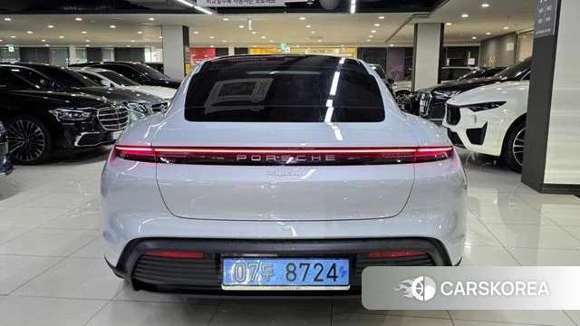 Porsche Taycan id 4387914 из Кореи 15