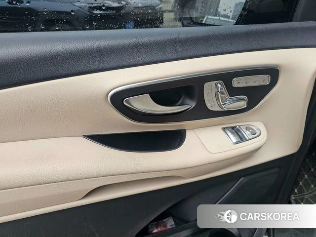 Mercedes-Benz V-class id 4260018 из Китая 12