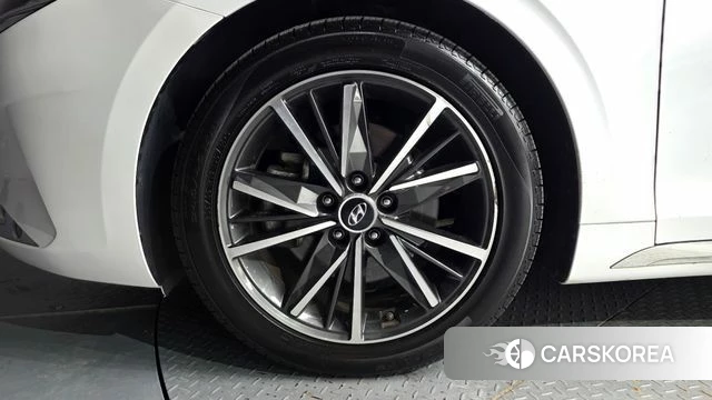 Hyundai The New Grandeur IG id 4671099 из Кореи 27
