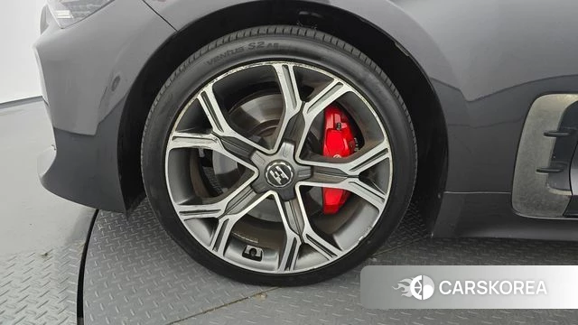 Kia Stinger id 4448007 из Кореи 26