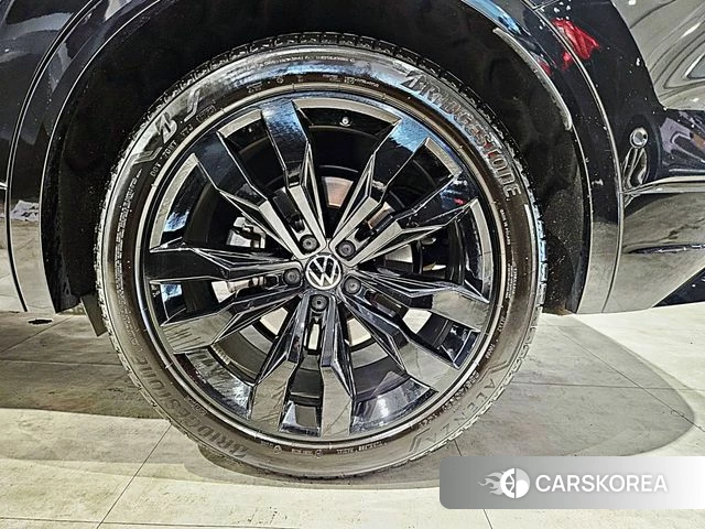 Volkswagen Touareg 3rd generation id 4395007 из Кореи 8