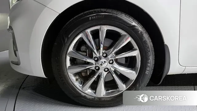 Kia The New Carnival id 3480086 из Кореи 15