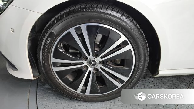 Mercedes-Benz E-Class W213 id 4196119 из Кореи 25