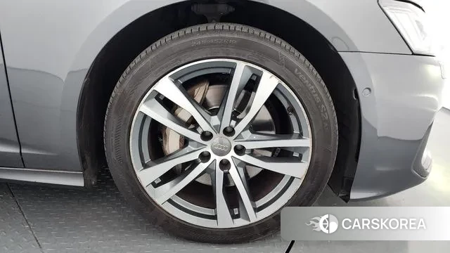 Audi A6 (C8) id 3708705 из Кореи 15